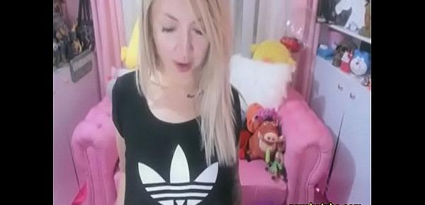  Beauteous Blonde Performed High Pleasure In Her Pink Room Live